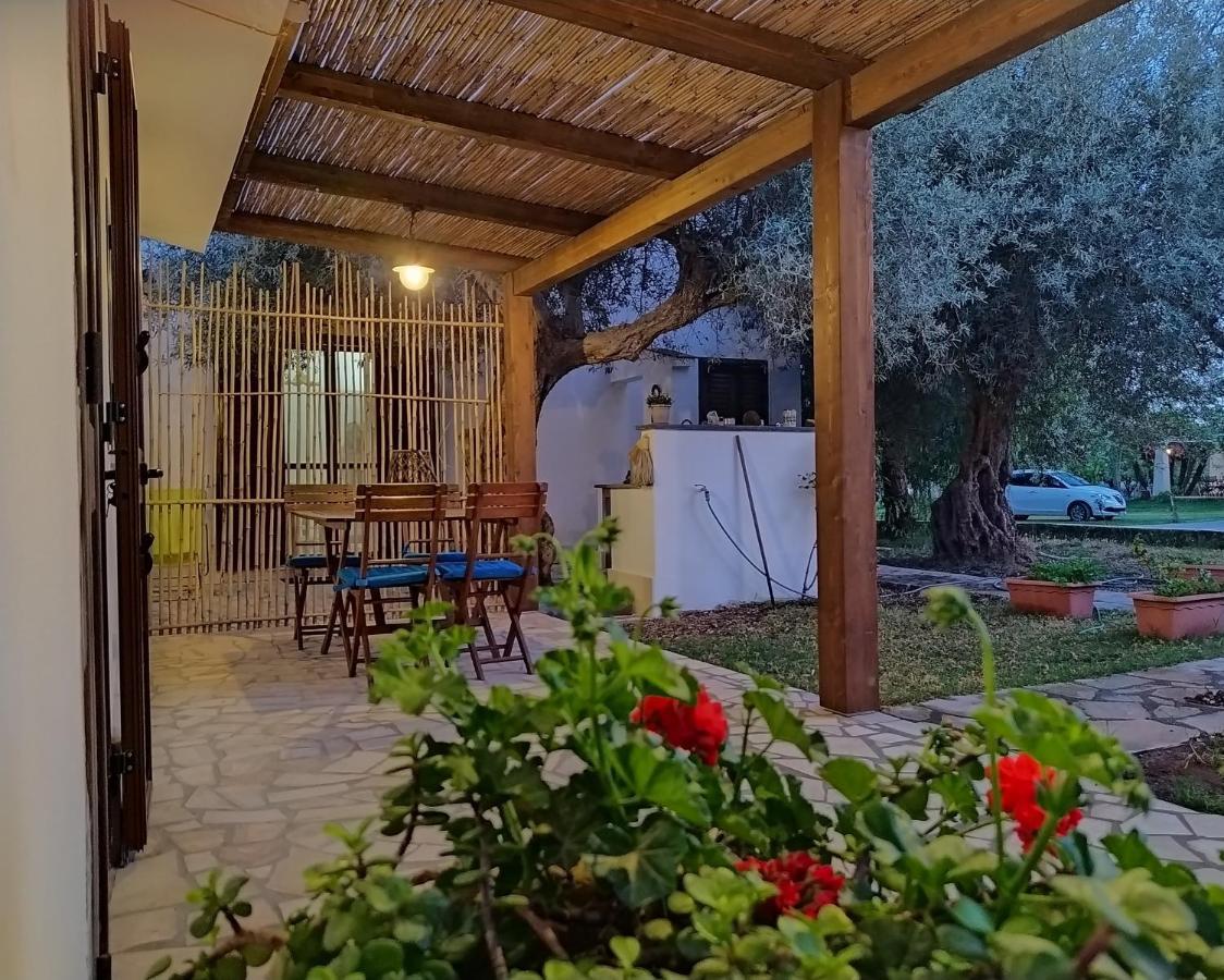 Casotto Il Carrubo, A 100 Mt Dal Mare! Villa Avola Exteriör bild