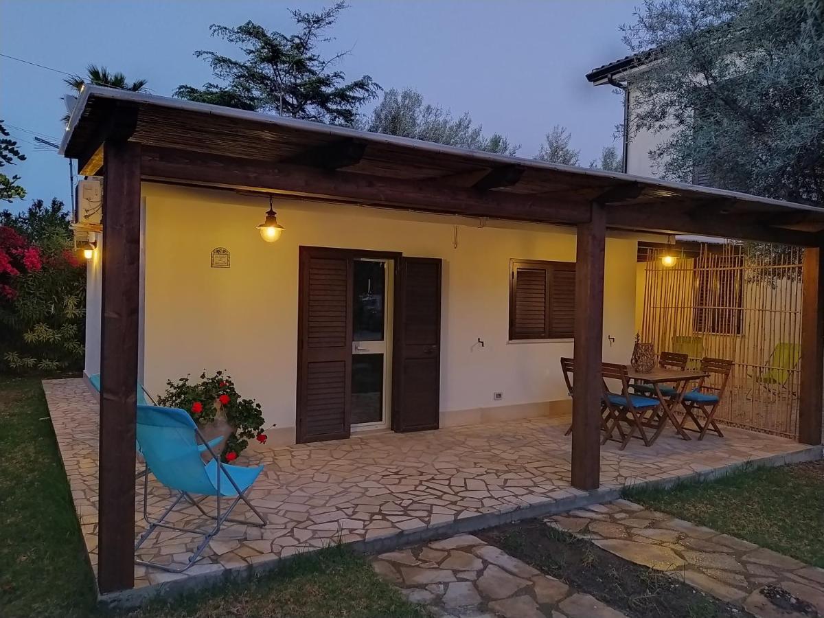 Casotto Il Carrubo, A 100 Mt Dal Mare! Villa Avola Exteriör bild